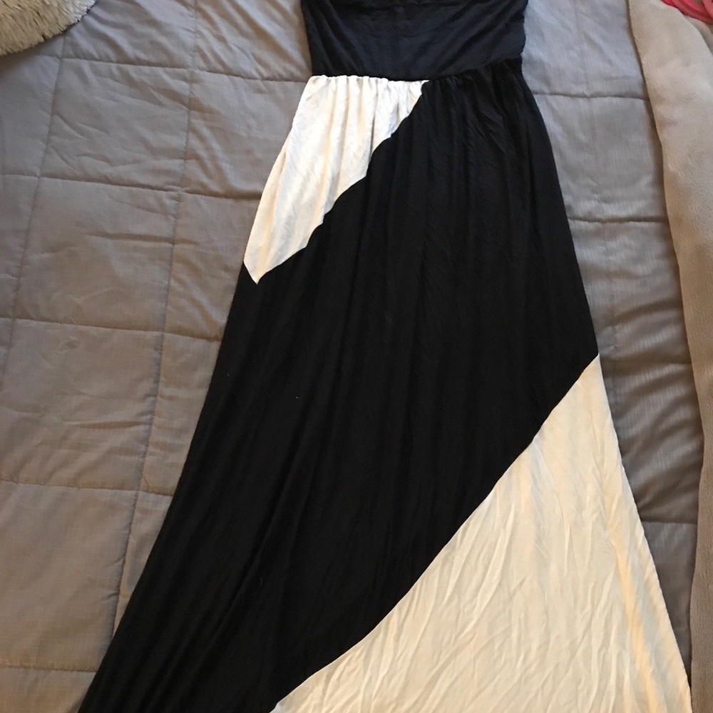 Black and white maxi skirt